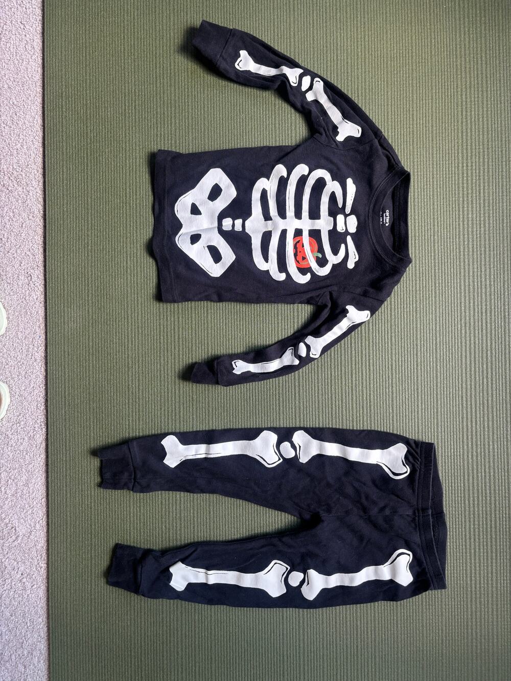 Carter's Toddler Skeleton Glow In The Dark Halloween Pajama Set 2T - Picture 1 of 4
